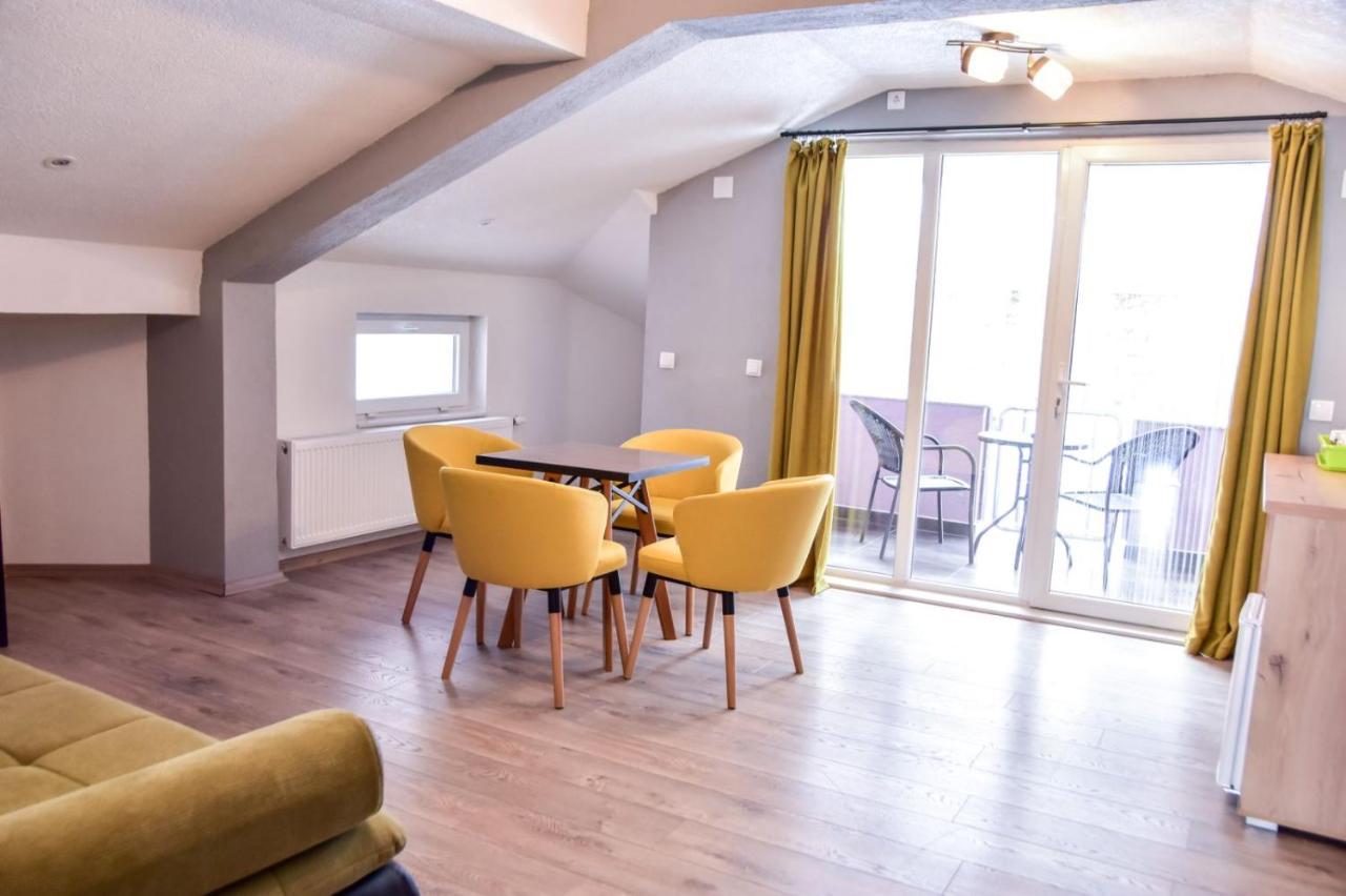 Papi Apartments Kruševo Esterno foto