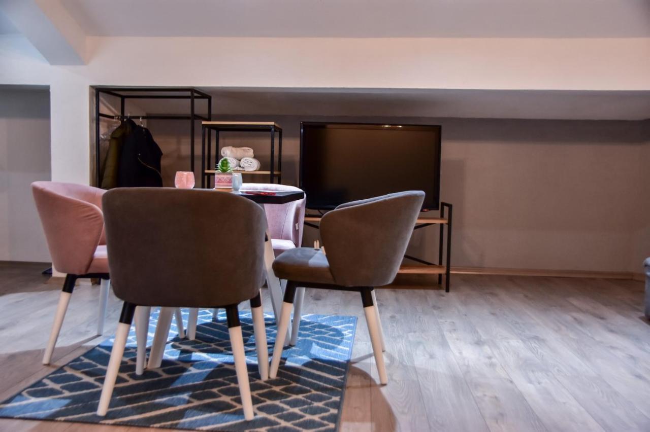 Papi Apartments Kruševo Esterno foto