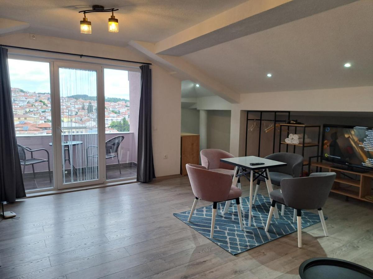 Papi Apartments Kruševo Esterno foto